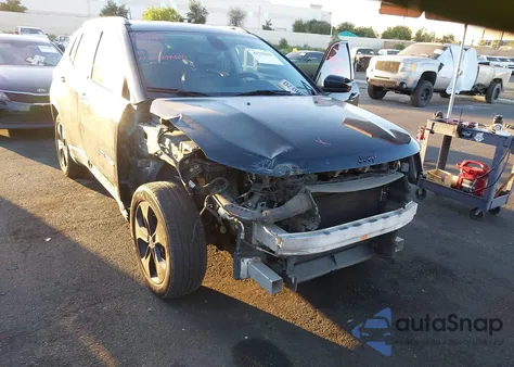 2018 Jeep Compass Altitude Fwd z USA, uszkodzony, nr VIN 3C4NJCBB0JT502028